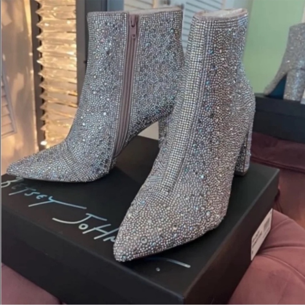 Rhinestone boots - Picture 4 of 10